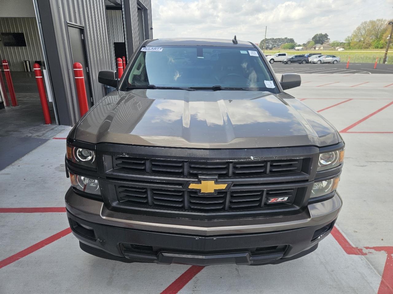 Chevrolet Silverado 1500 4WD Crew Cab 143.5" LT w/2LT 2015