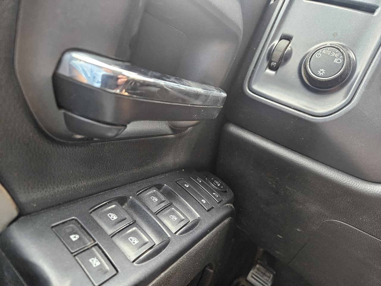 Chevrolet Silverado 2500HD Built After Aug 14 4WD Double Cab 144.2" Work Truck 2015