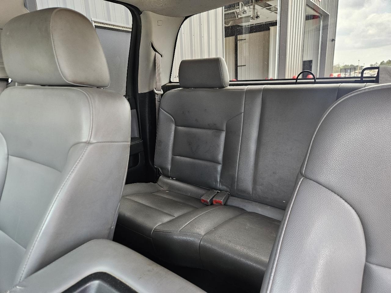 Chevrolet Silverado 2500HD Built After Aug 14 4WD Double Cab 144.2" Work Truck 2015