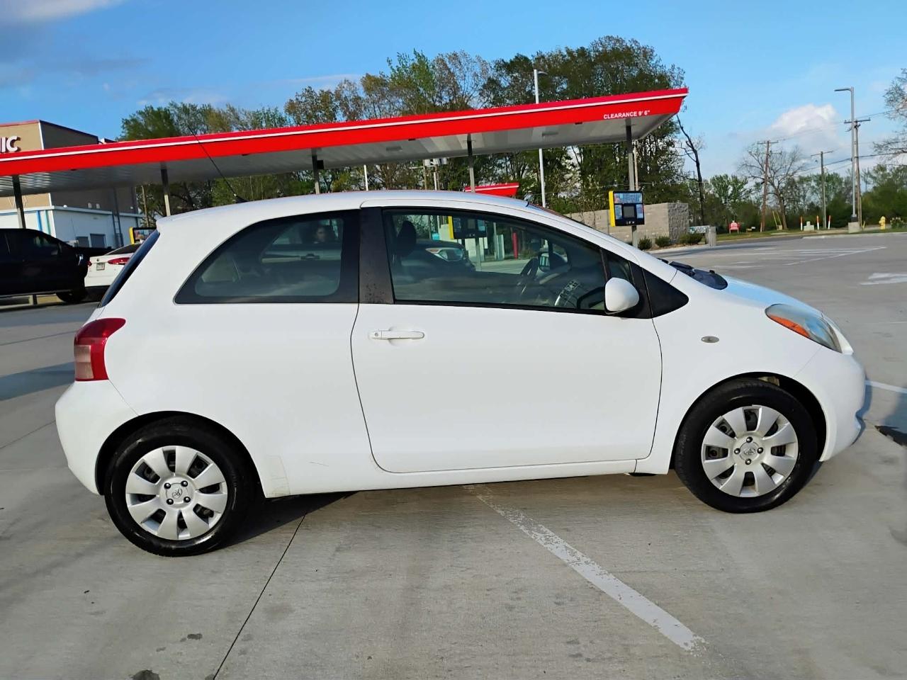 Toyota Yaris 3dr HB Man (Natl) 2008