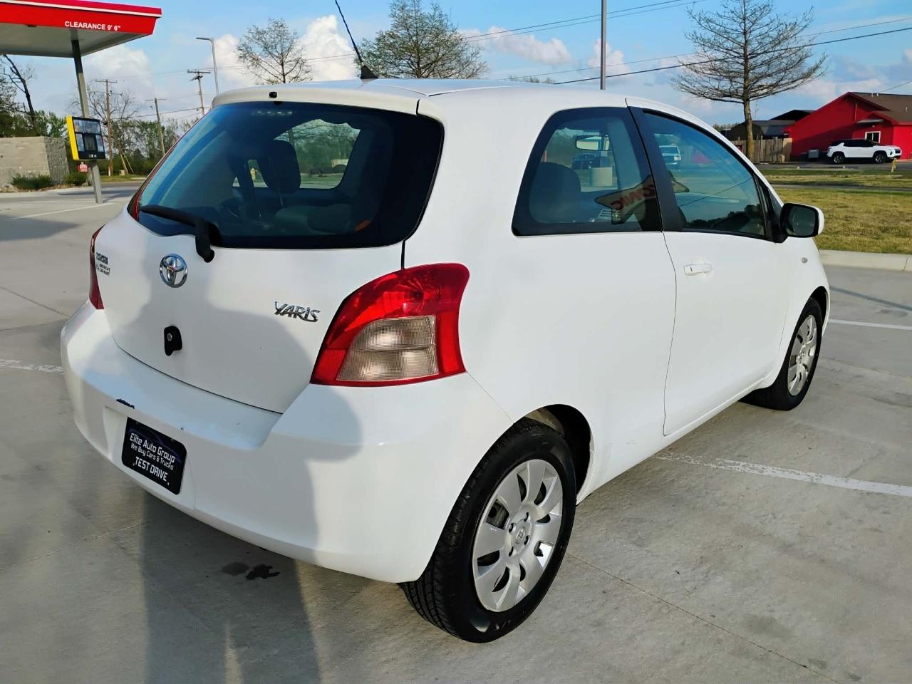 Toyota Yaris 3dr HB Man (Natl) 2008