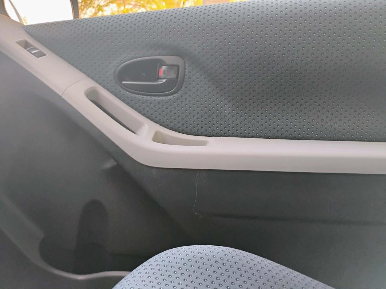 Toyota Yaris 3dr HB Man (Natl) 2008