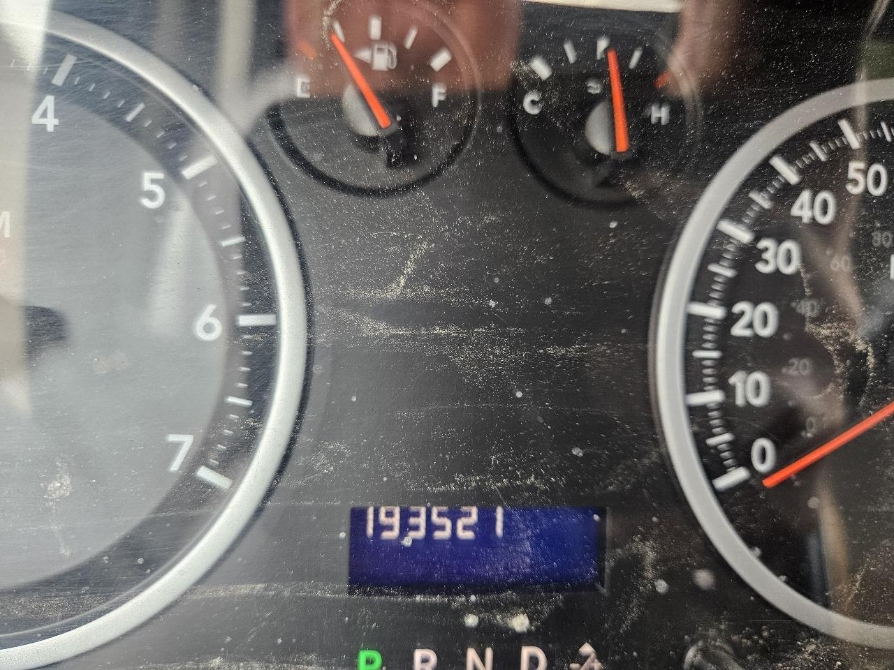 RAM 1500 4WD Crew Cab 140.5" Express 2012