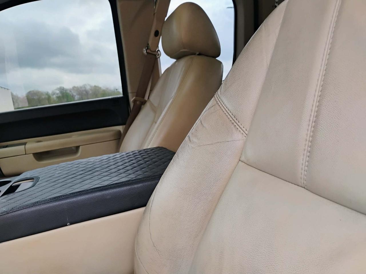 Chevrolet Silverado 1500 4WD Ext Cab 143.5" LT 2011