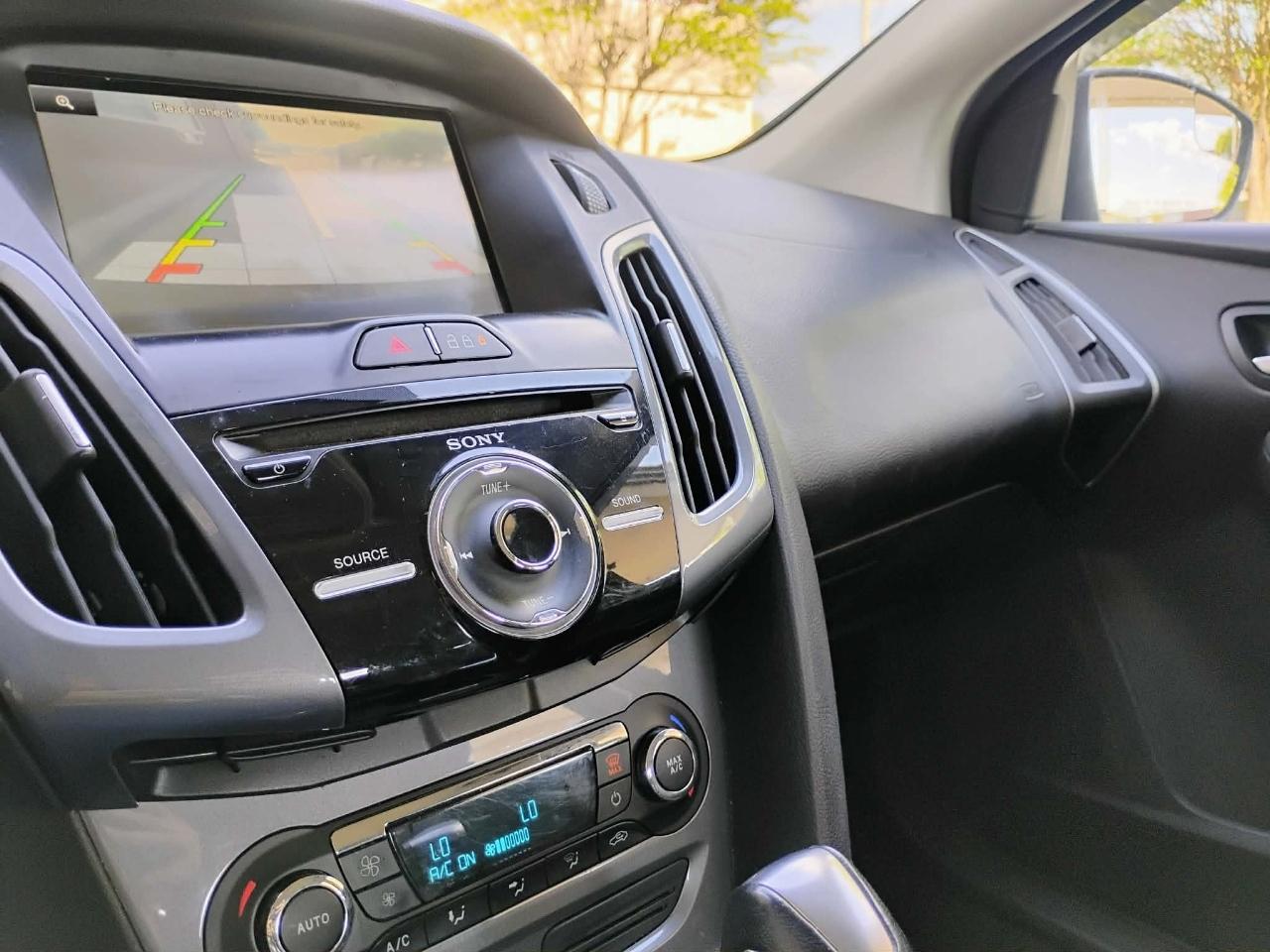 Ford Focus 5dr HB Titanium 2014