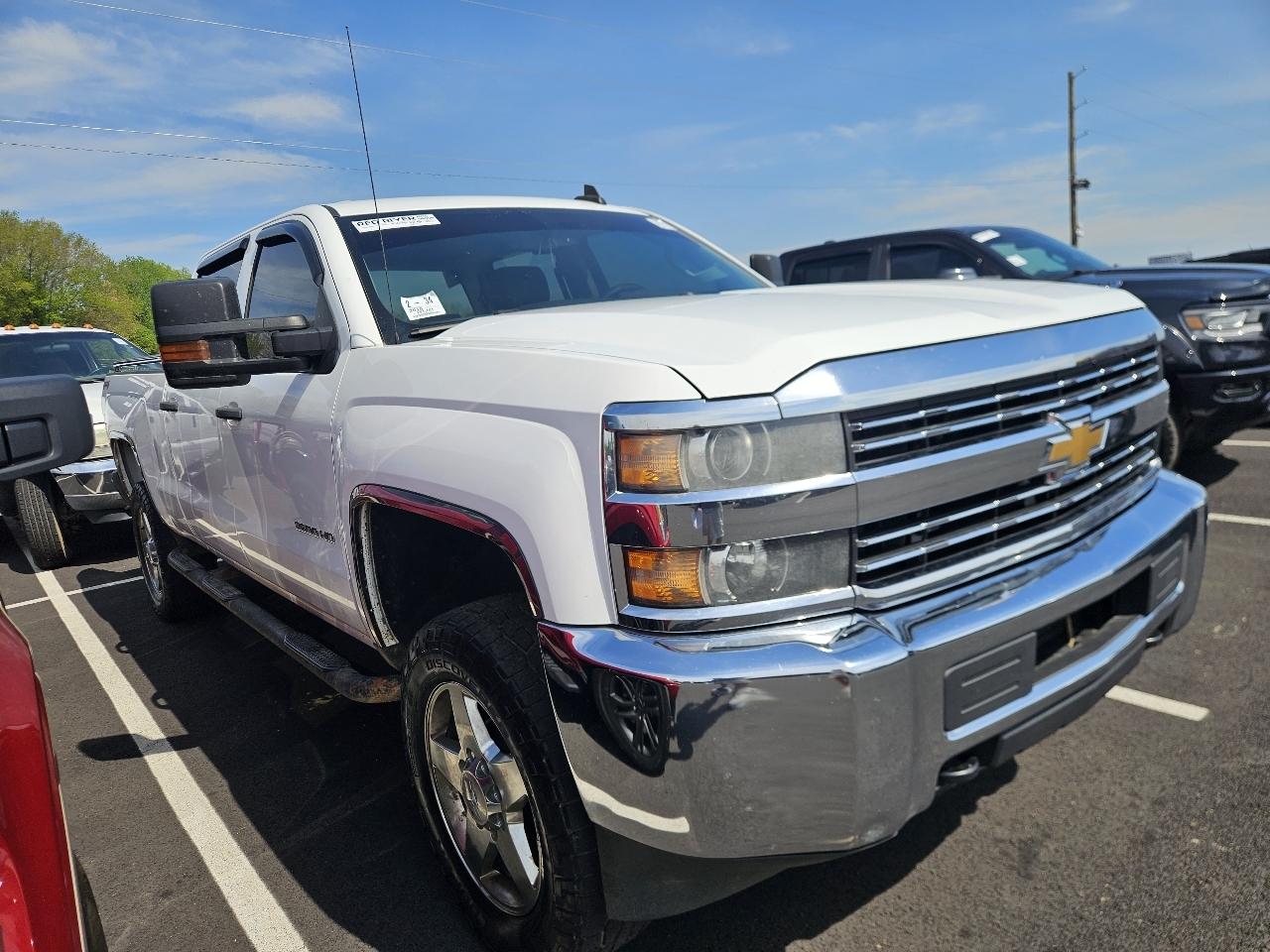 Chevrolet Silverado 2500HD Built After Aug 14 4WD Crew Cab 153.7" Work Truck 2015