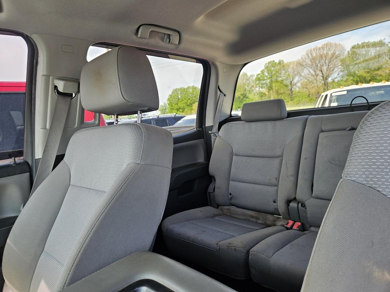 Chevrolet Silverado 2500HD Built After Aug 14 4WD Crew Cab 153.7" Work Truck 2015