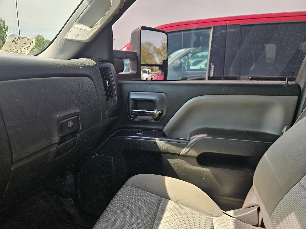 Chevrolet Silverado 2500HD Built After Aug 14 4WD Crew Cab 153.7" Work Truck 2015