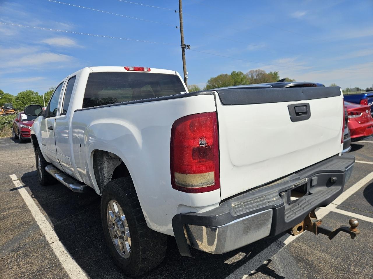 GMC Sierra 2500HD 4WD Ext Cab 144.2" SLE 2011