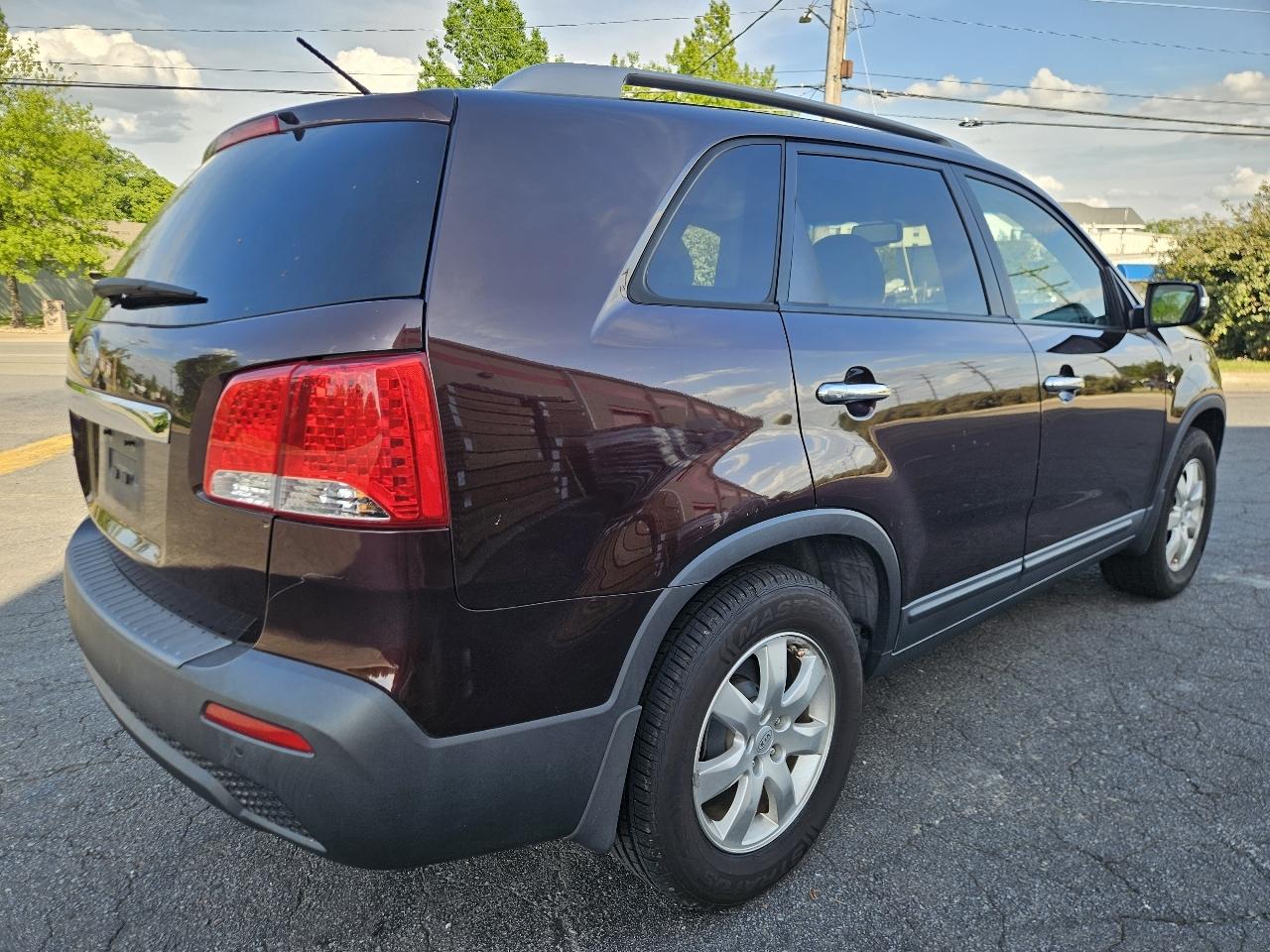 Kia Sorento 2WD 4dr I4 LX 2011