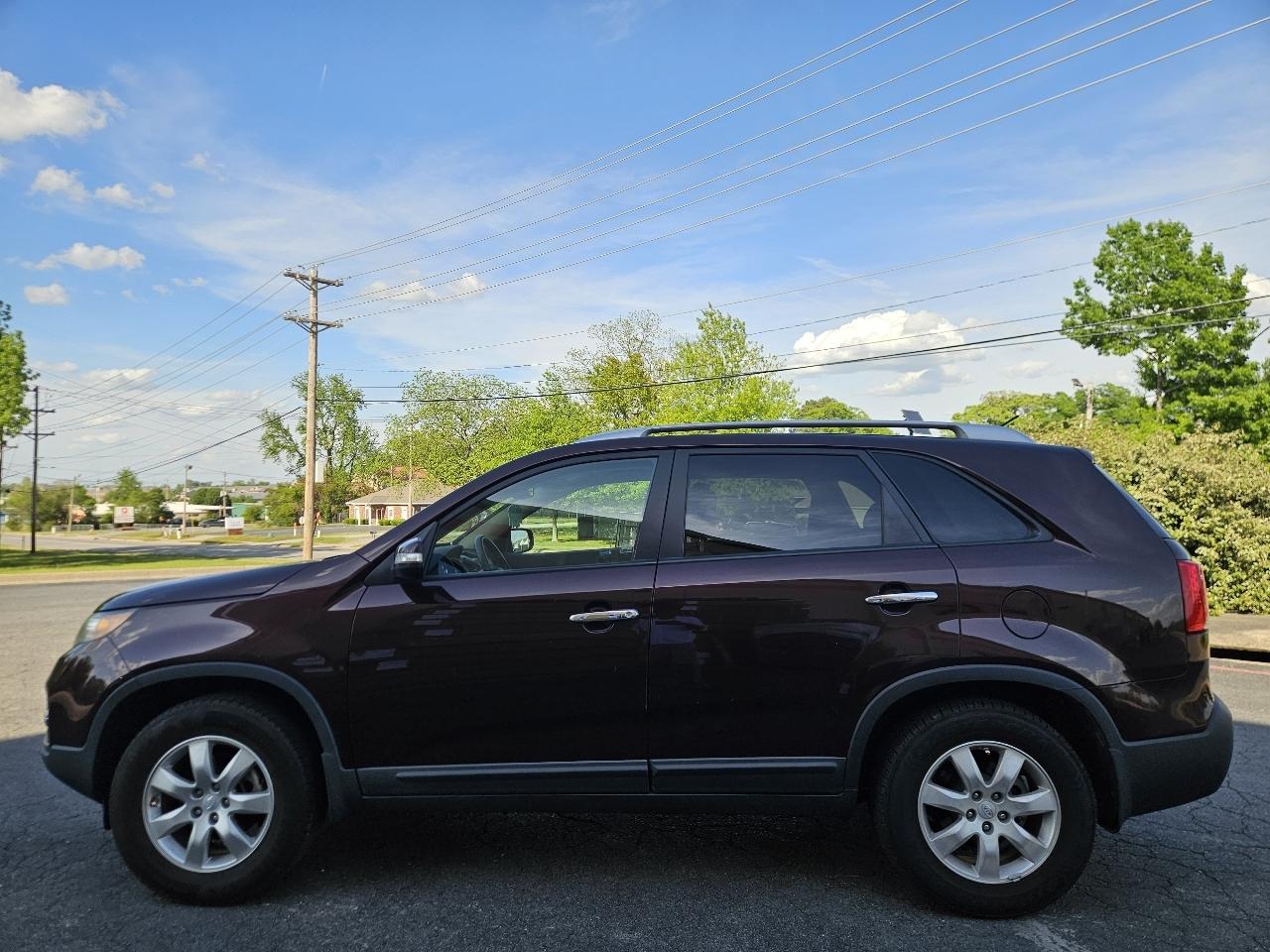 Kia Sorento 2WD 4dr I4 LX 2011