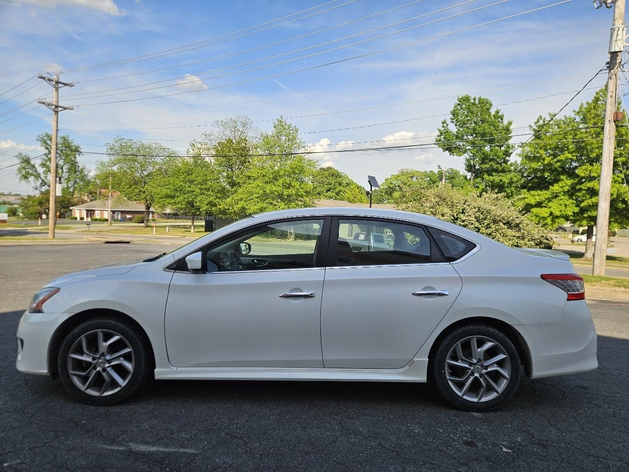 Nissan Sentra 4dr Sdn I4 CVT SR 2013
