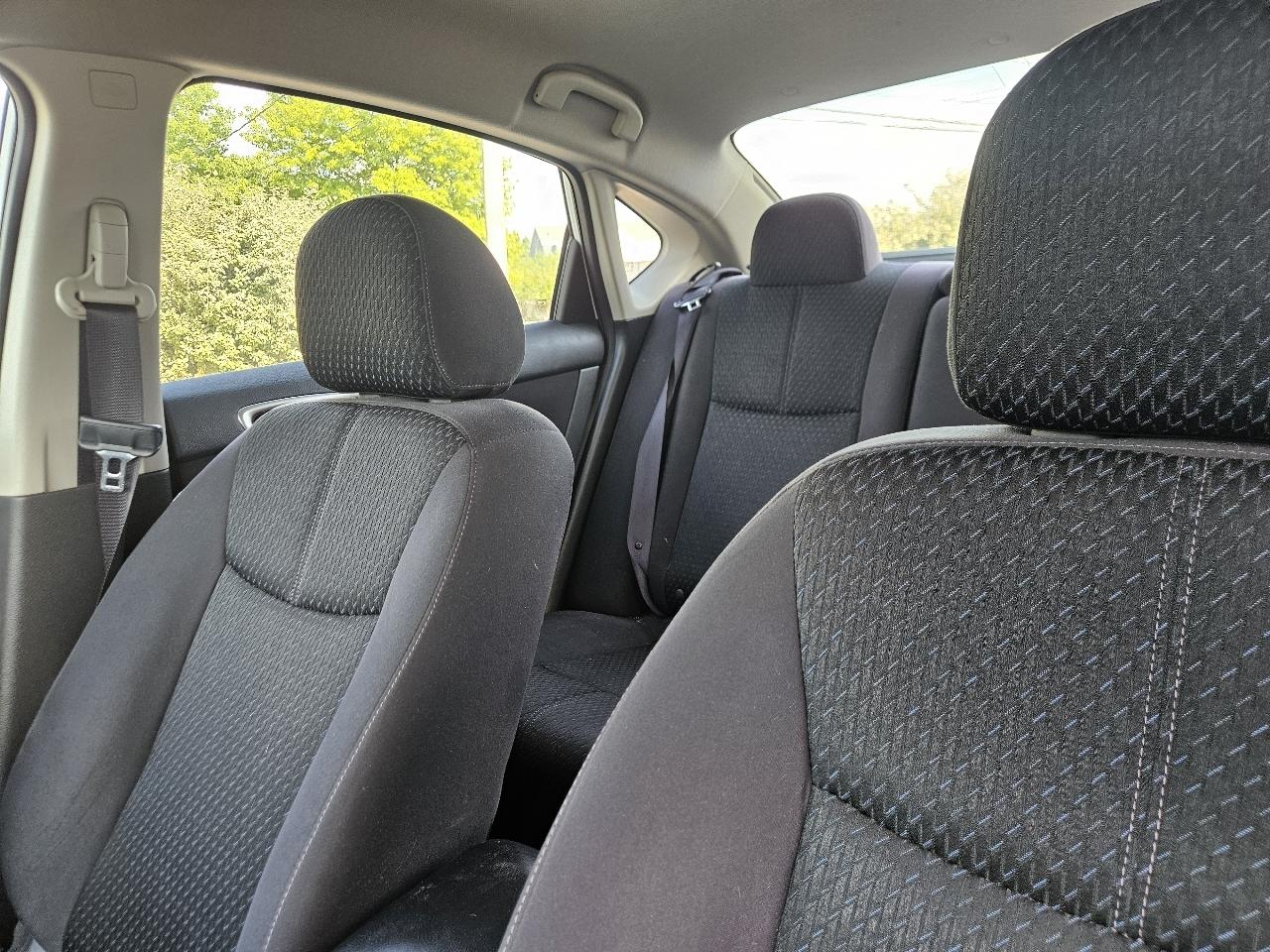 Nissan Sentra 4dr Sdn I4 CVT SR 2013