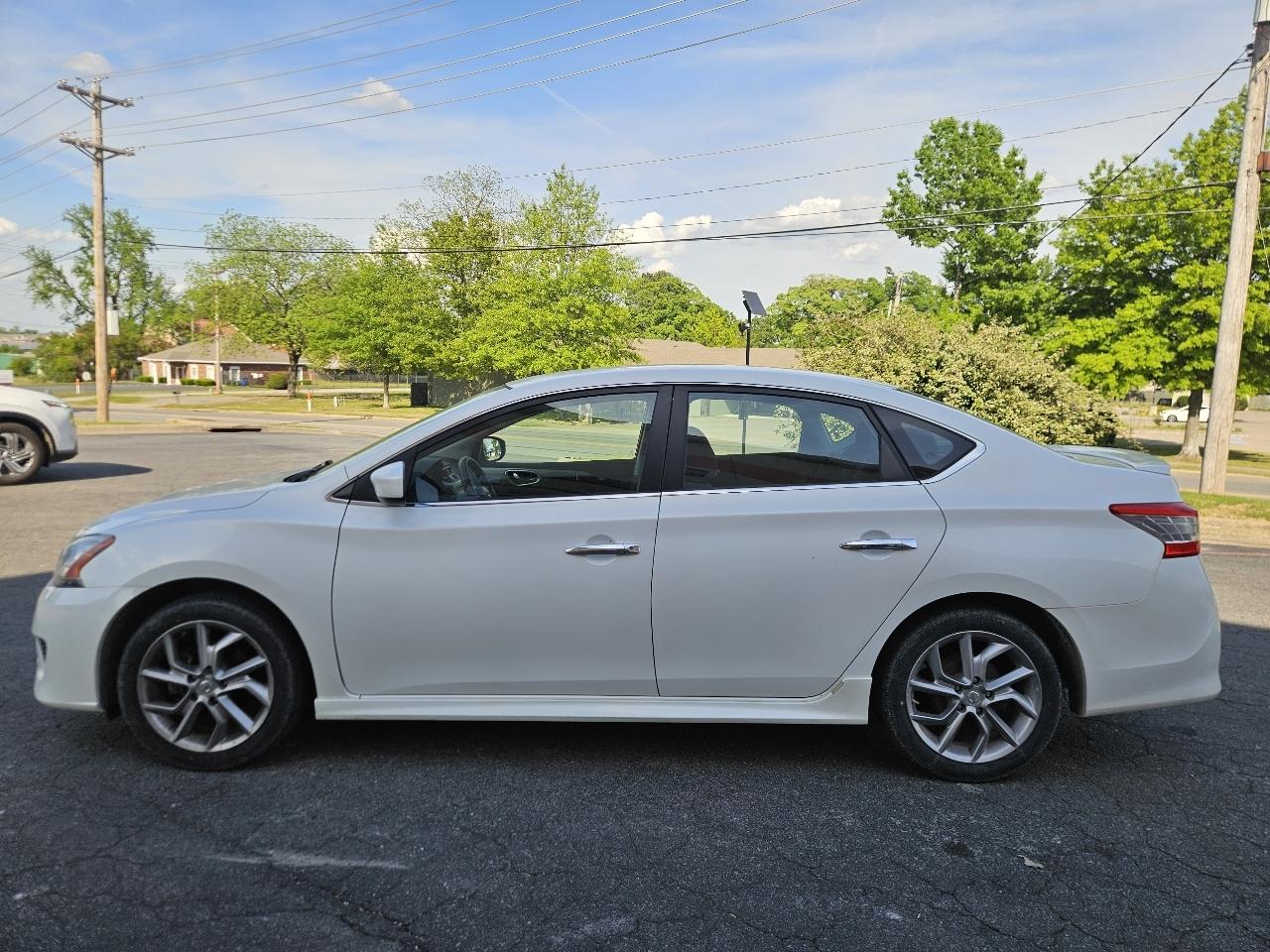 Nissan Sentra 4dr Sdn I4 CVT SR 2013