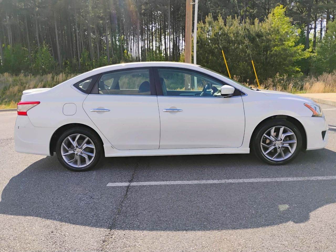 Nissan Sentra 4dr Sdn I4 CVT SR 2013