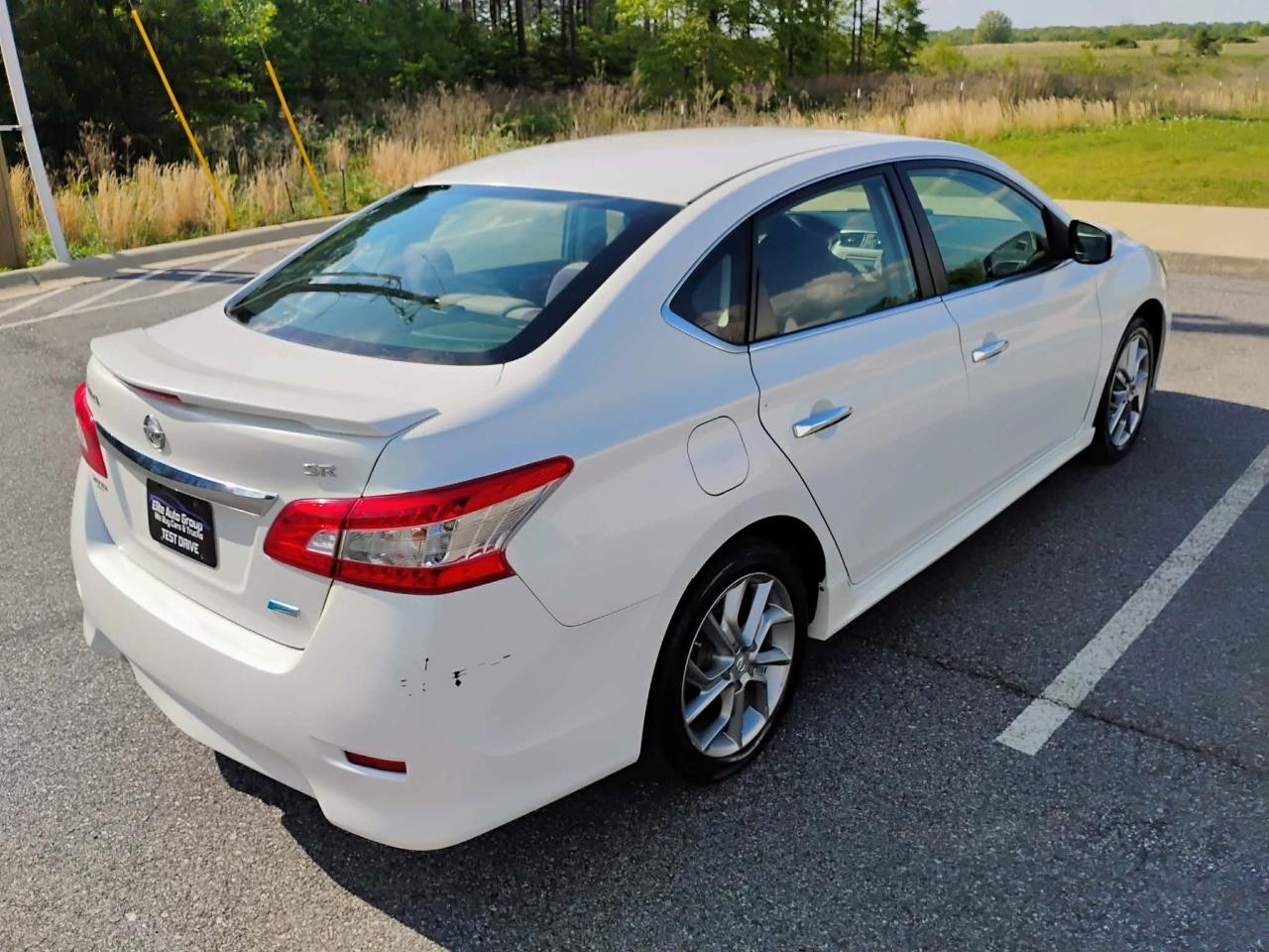 Nissan Sentra 4dr Sdn I4 CVT SR 2013