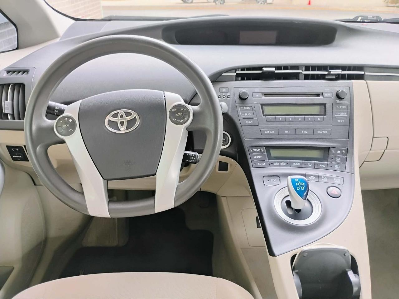 Toyota Prius 5dr HB III (Natl) 2010