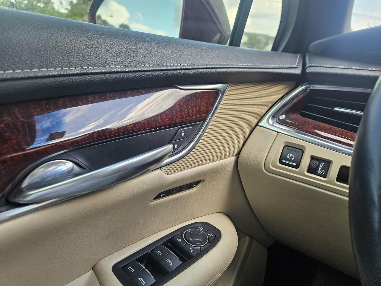 Cadillac XT5 FWD 4dr Luxury 2017