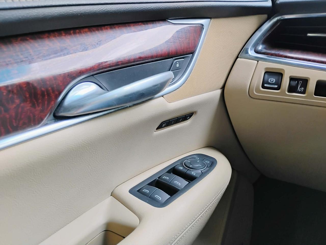 Cadillac XT5 FWD 4dr Luxury 2017