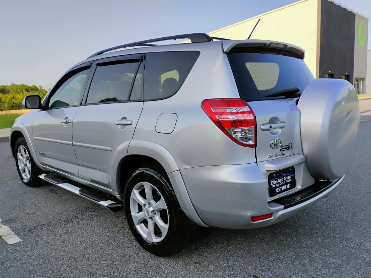 Toyota RAV4 FWD 4dr I4 Limited (Natl) 2012