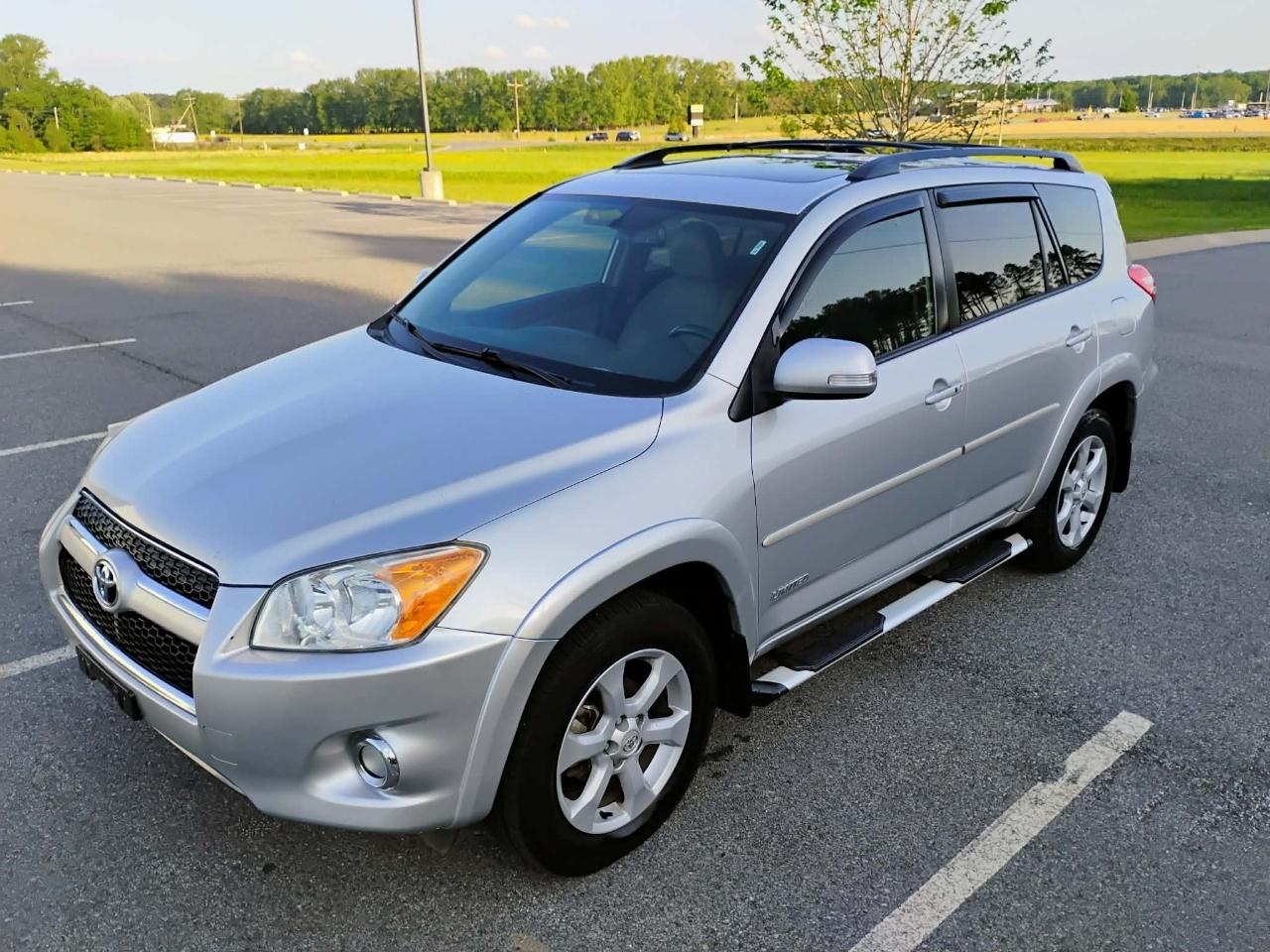 Toyota RAV4 FWD 4dr I4 Limited (Natl) 2012