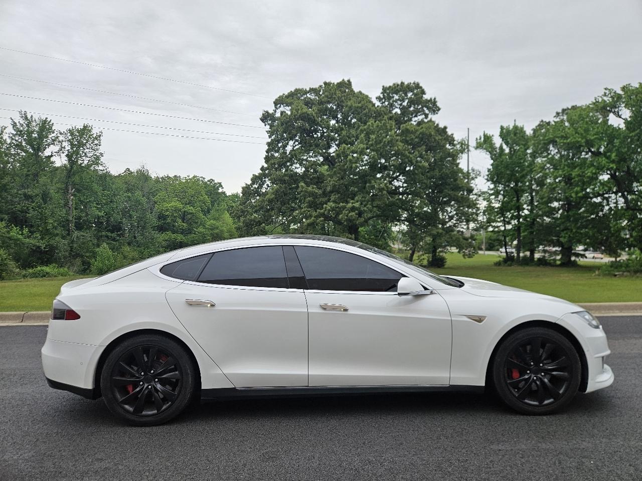 Tesla Model S 4dr Sdn AWD 70D 2016