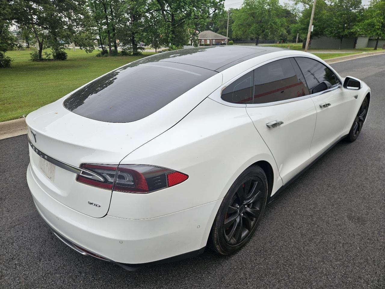 Tesla Model S 4dr Sdn AWD 70D 2016