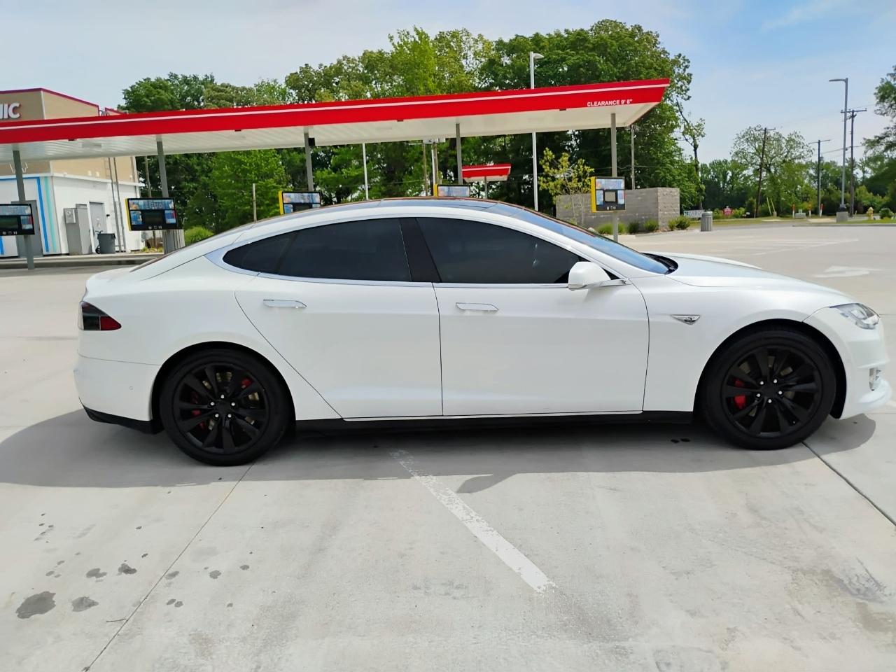 Tesla Model S 4dr Sdn AWD 70D 2016