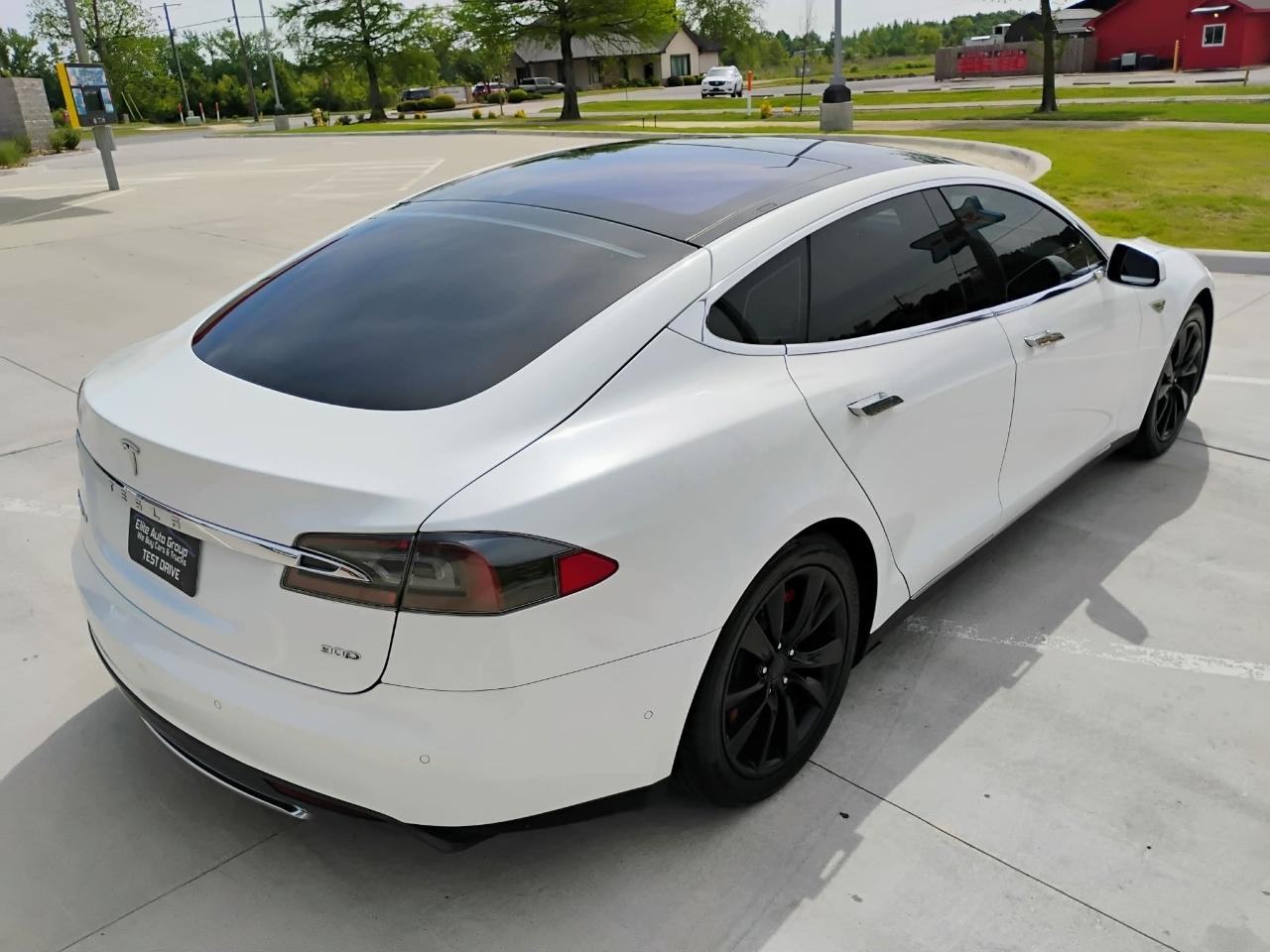 Tesla Model S 4dr Sdn AWD 70D 2016