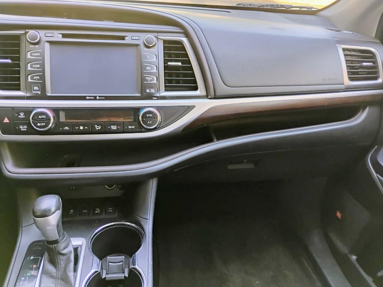 Toyota Highlander AWD 4dr V6 Limited (Natl) 2015