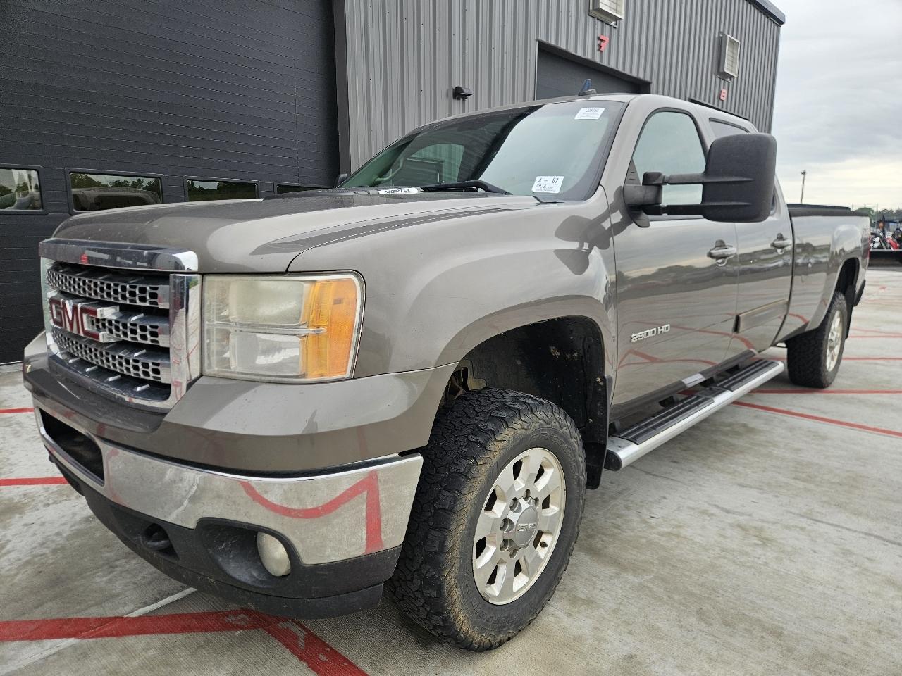 GMC Sierra 2500HD 4WD Crew Cab 167.7" SLT 2012