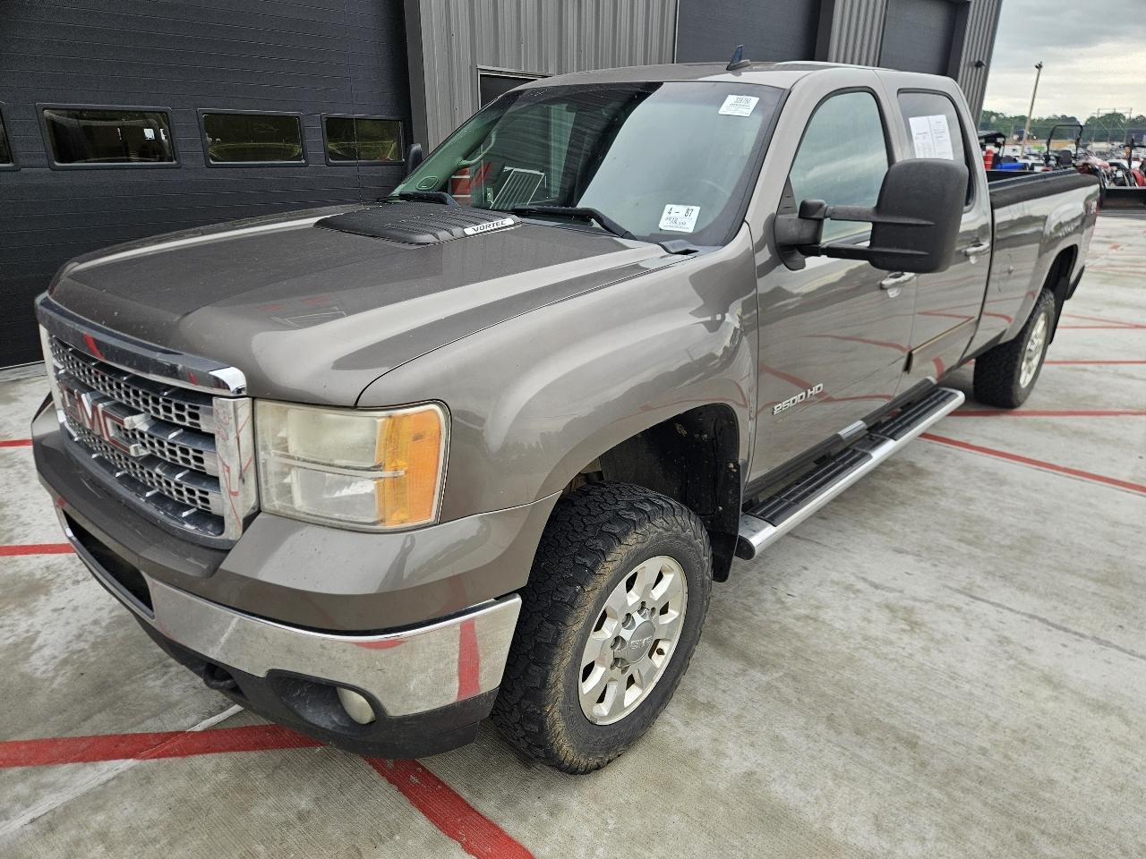 GMC Sierra 2500HD 4WD Crew Cab 167.7" SLT 2012