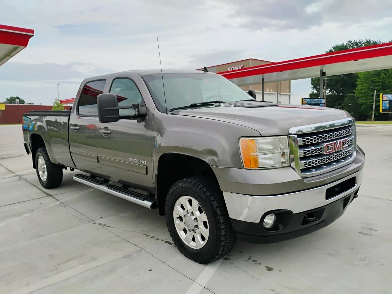 GMC Sierra 2500HD 4WD Crew Cab 167.7" SLT 2012