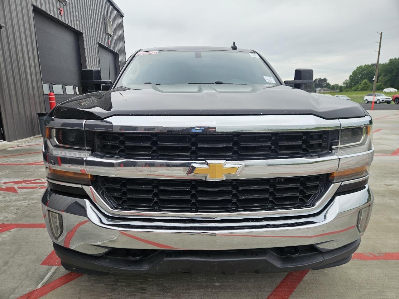 Chevrolet Silverado 1500 4WD Crew Cab 143.5" LT w/1LT 2018