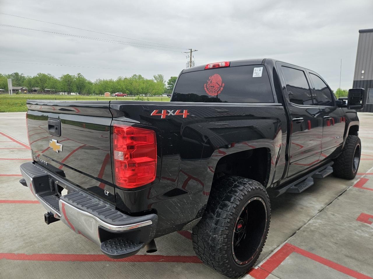 Chevrolet Silverado 1500 4WD Crew Cab 143.5" LT w/1LT 2018