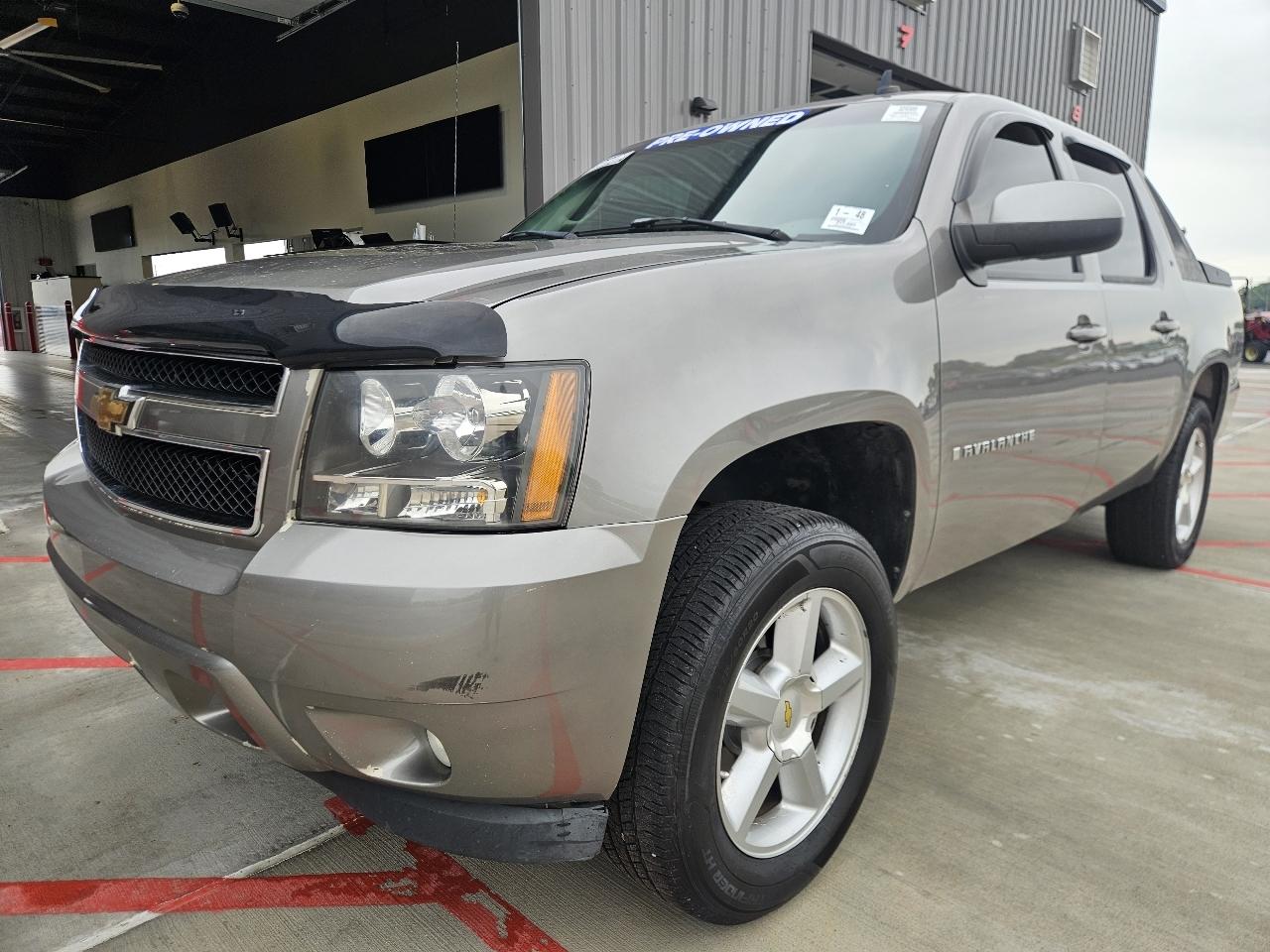 Chevrolet Avalanche 4WD Crew Cab 130" LT w/2LT 2008