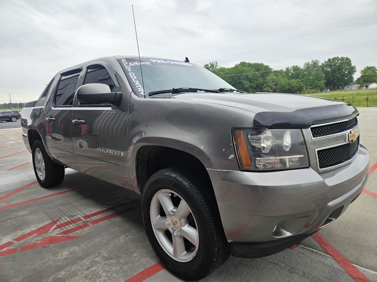 Chevrolet Avalanche 4WD Crew Cab 130" LT w/2LT 2008
