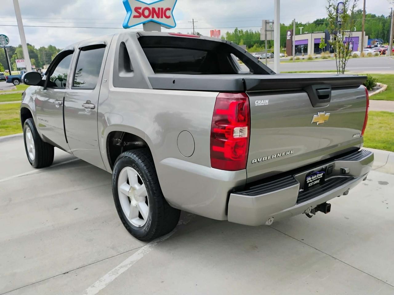 Chevrolet Avalanche 4WD Crew Cab 130" LT w/2LT 2008