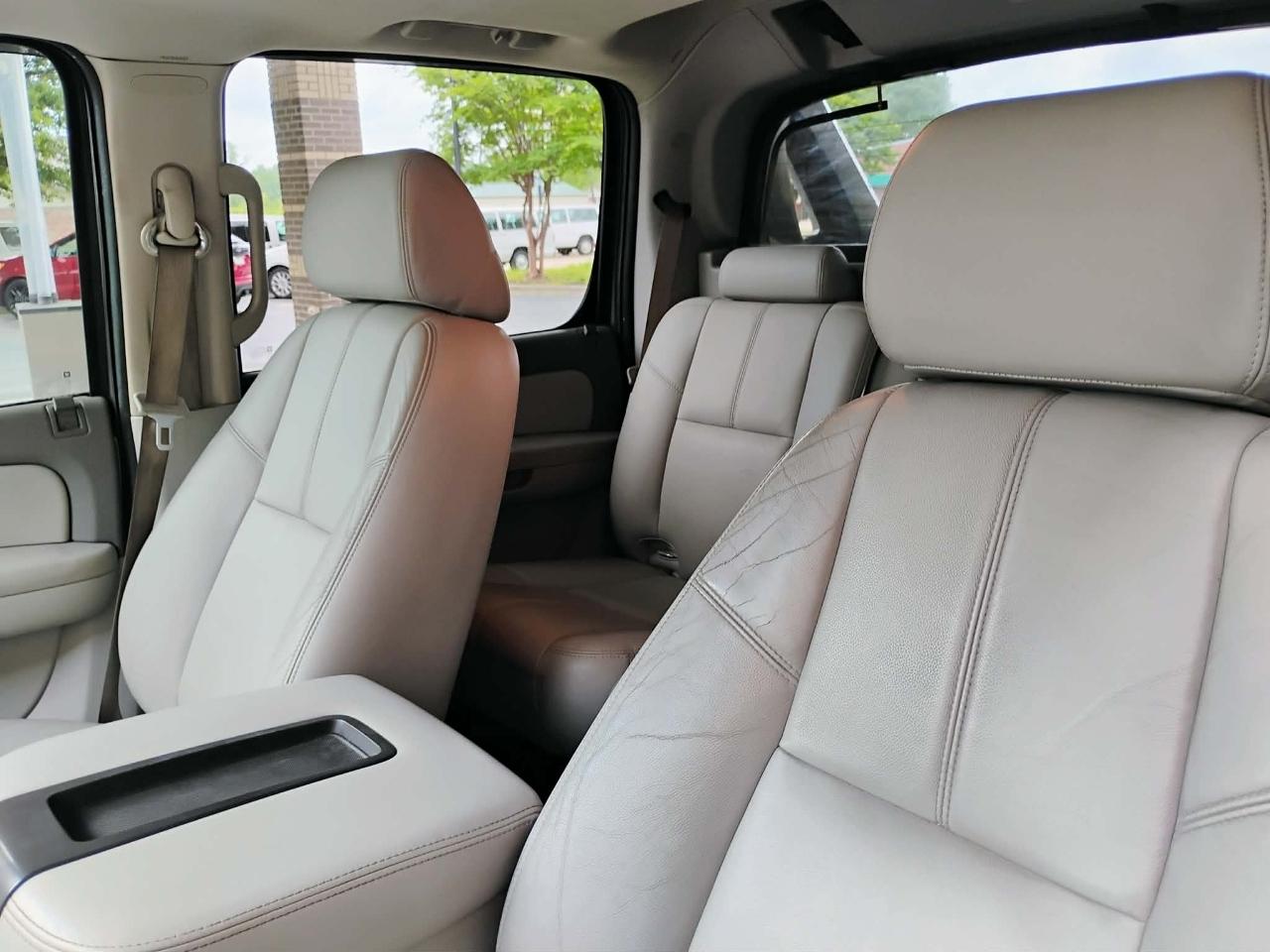 Chevrolet Avalanche 4WD Crew Cab 130" LT w/2LT 2008