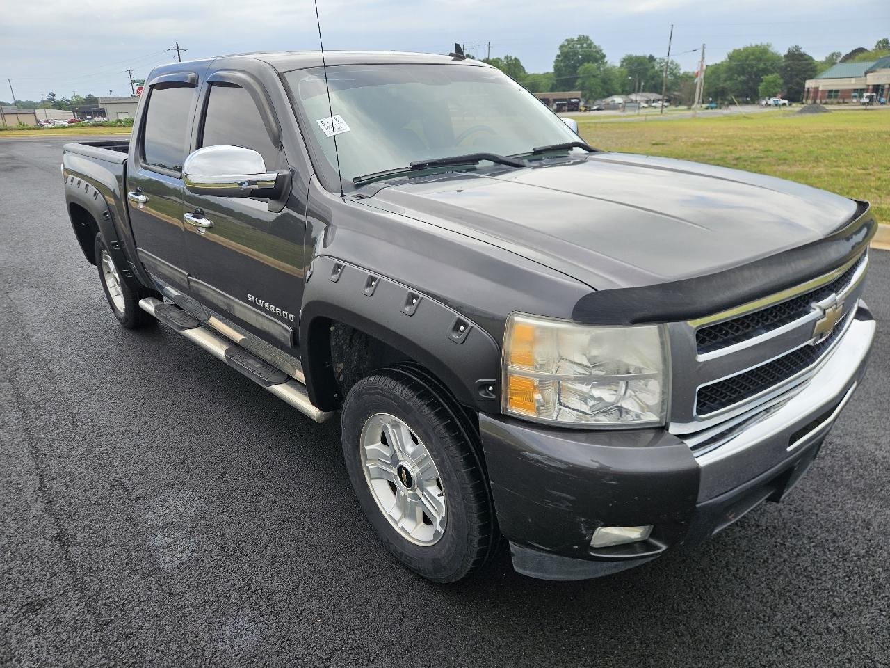 Chevrolet Silverado 1500 4WD Crew Cab 143.5" LT 2011
