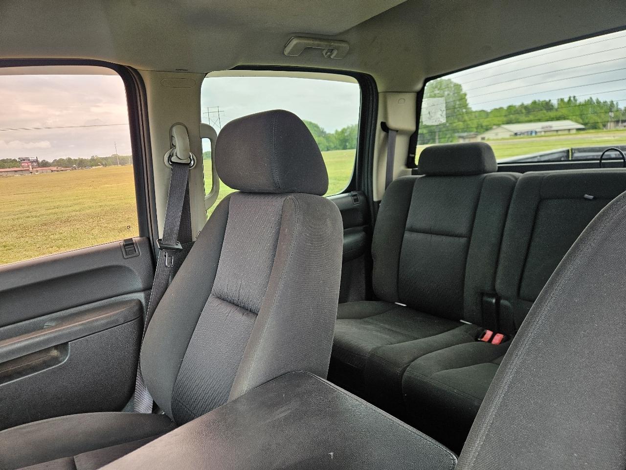 Chevrolet Silverado 1500 4WD Crew Cab 143.5" LT 2011