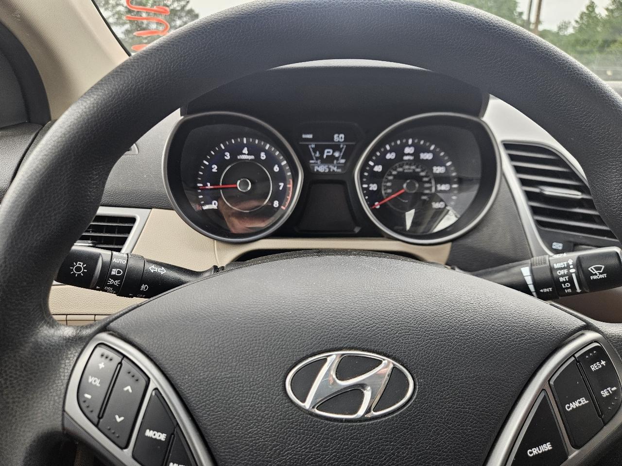 Hyundai Elantra 4dr Sdn Auto SE (Alabama Plant) 2014
