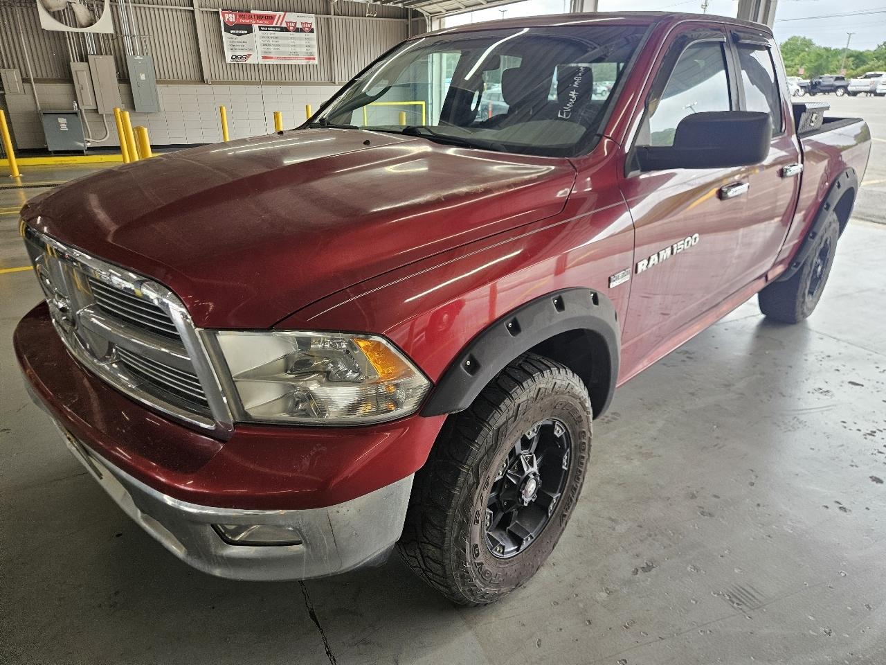 RAM 1500 4WD Quad Cab 140.5" Big Horn 2012