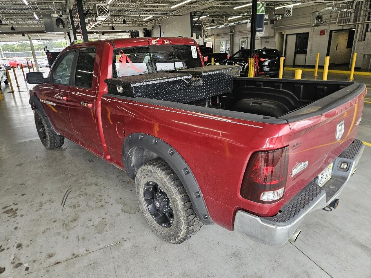 RAM 1500 4WD Quad Cab 140.5" Big Horn 2012
