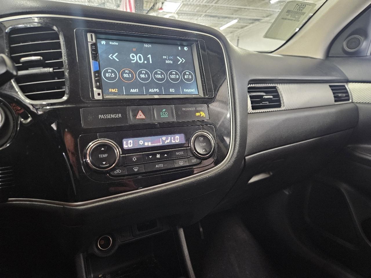 Mitsubishi Outlander 2WD 4dr SEL 2016