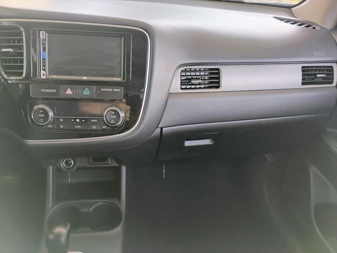 Mitsubishi Outlander 2WD 4dr SEL 2016