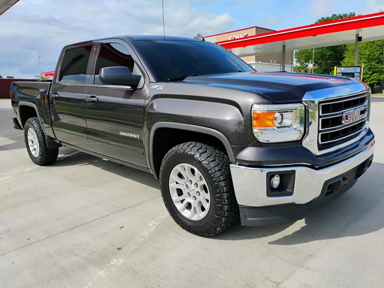 GMC Sierra 1500 4WD Crew Cab 143.5" SLE 2015