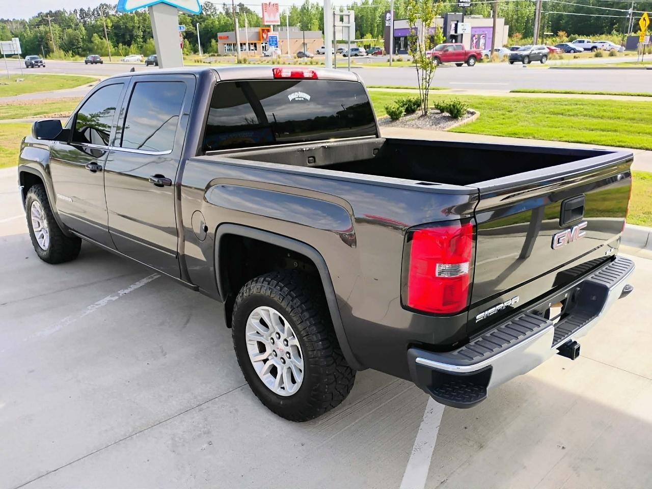 GMC Sierra 1500 4WD Crew Cab 143.5" SLE 2015