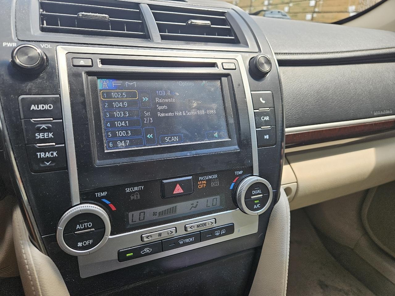 Toyota Camry 4dr Sdn I4 Auto SE Sport Limited Edition (Natl) 2012