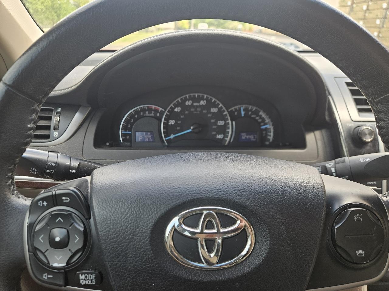 Toyota Camry 4dr Sdn I4 Auto SE Sport Limited Edition (Natl) 2012